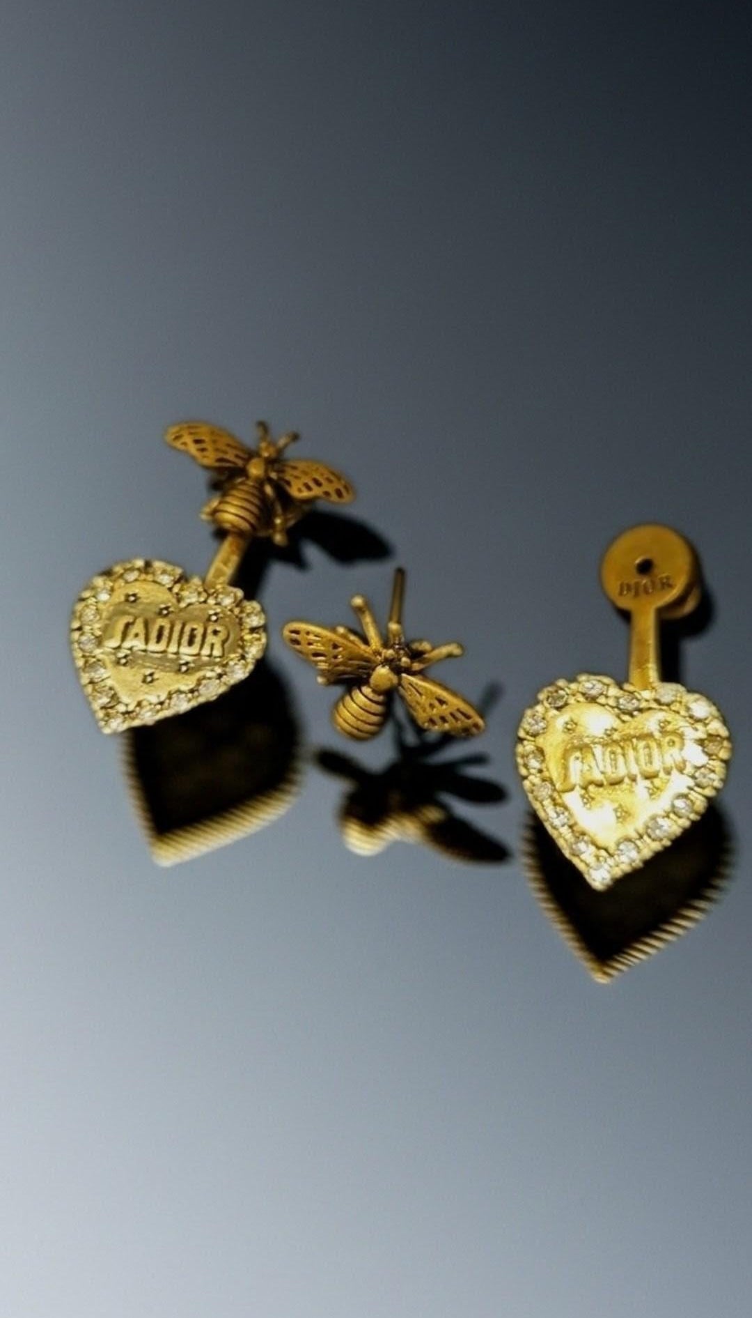 Bee Original Earrings – R2 ROAD RUNNA MERCHANDISE