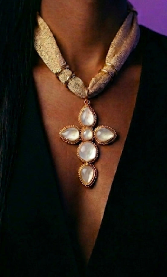Cross Over Necklace